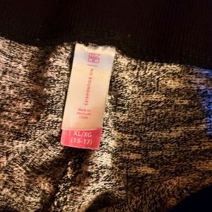 Size ex large jogging pants